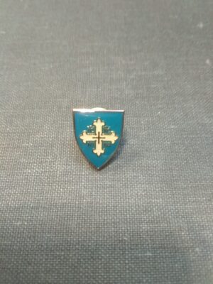 EAÕK logoga rinnamärk