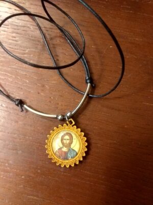 Kristuse ikooniga ripats LAOST OTSAS