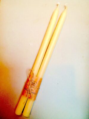 Kaks vahaküünalt (30 cm)