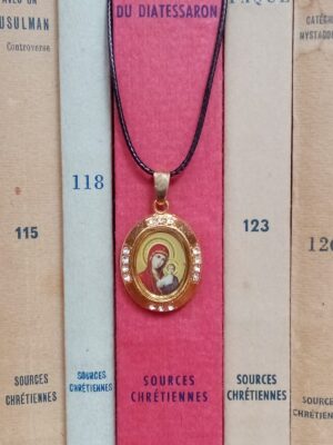 Jumalaema ikooniga ripats (3)