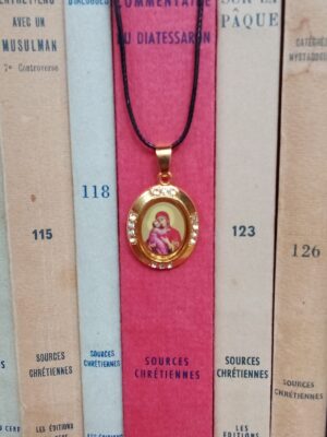 Jumalaema ikooniga ripats (5)