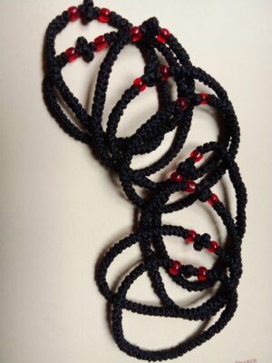 Must palvenöör-käevõru