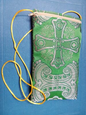 Roheline tõmblukuga kott (nööriga, ca 18,5 x 12,5 cm)