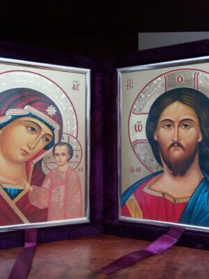 Suur Kristuse ja Jumalaema kaksikikoon (lillade kaantega, ca 21 x 18 cm)