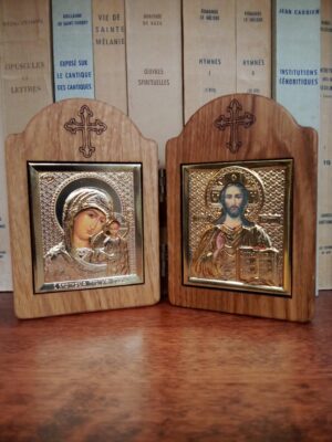 Kristuse ja Jumalaema kaksikikoon (puidust kaantega, ca 12 x 8 cm)