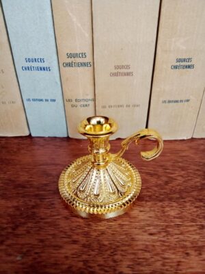 Küünlajalg kirikuküünlale (kõrgus ca 4 cm)