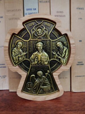 Rist ikoonidega (ca 13 x 11 cm)