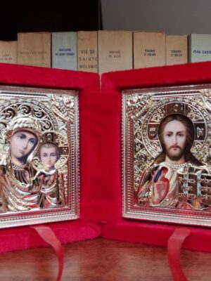 Kristuse ja Jumalaema kaksikikoon (erepunaste kaantega, ca 15 x 13 cm)