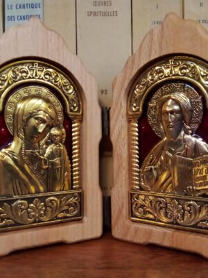 Kristuse ja Jumalaema ikoon (reljeefne, ca 12 x 7,5 cm)