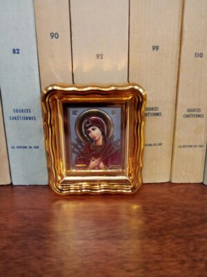 Väike Jumalaema ikoon (mõõkadega, ca 7 x 6 cm)