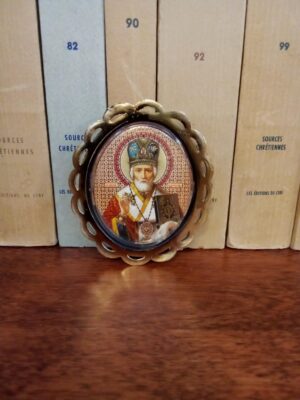 Püha Nikolai ikoon (ovaalne, ca 7 x 6 cm)